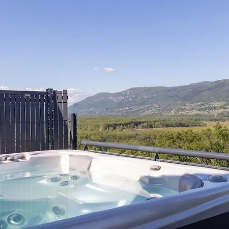 فيلة & Terrasse Du Bourget - Jacuzzi شانا